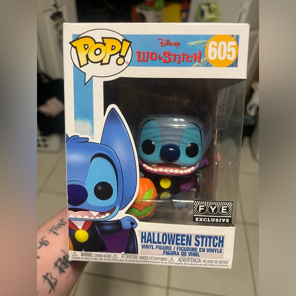 Vampire Stitch Funko Pop NWT - Picture 1 of 4